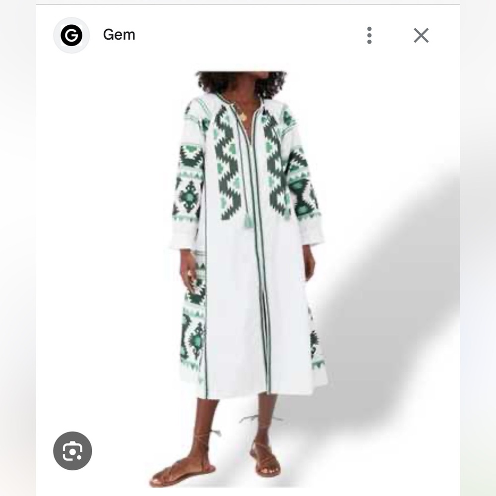 Julia Amory Embroidered Coatue. Size small.